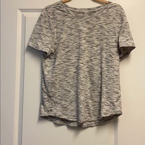 Lulu swiftly tech top